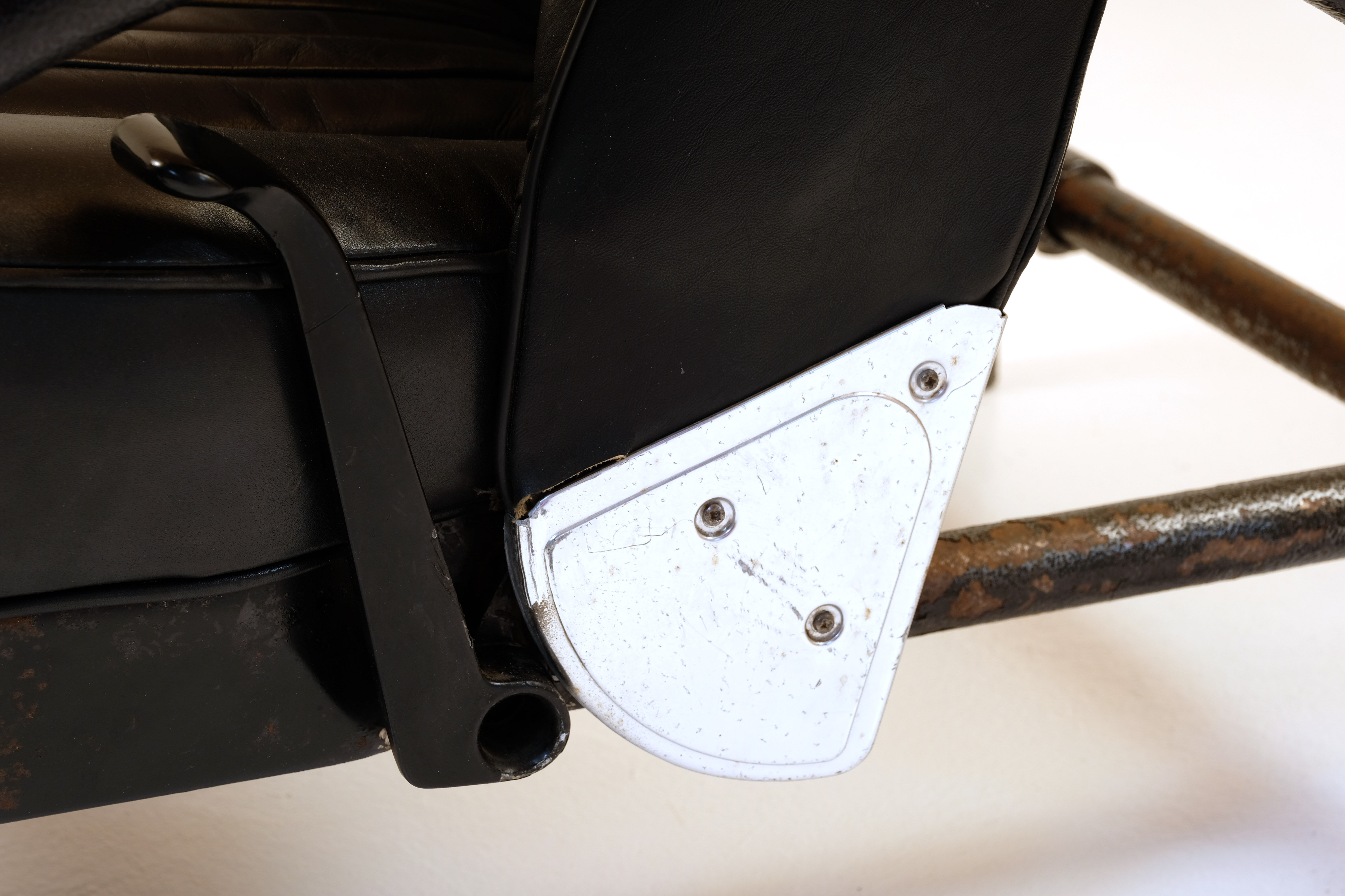 Rover armchair by Ron Arad, edition Oneoff 1981