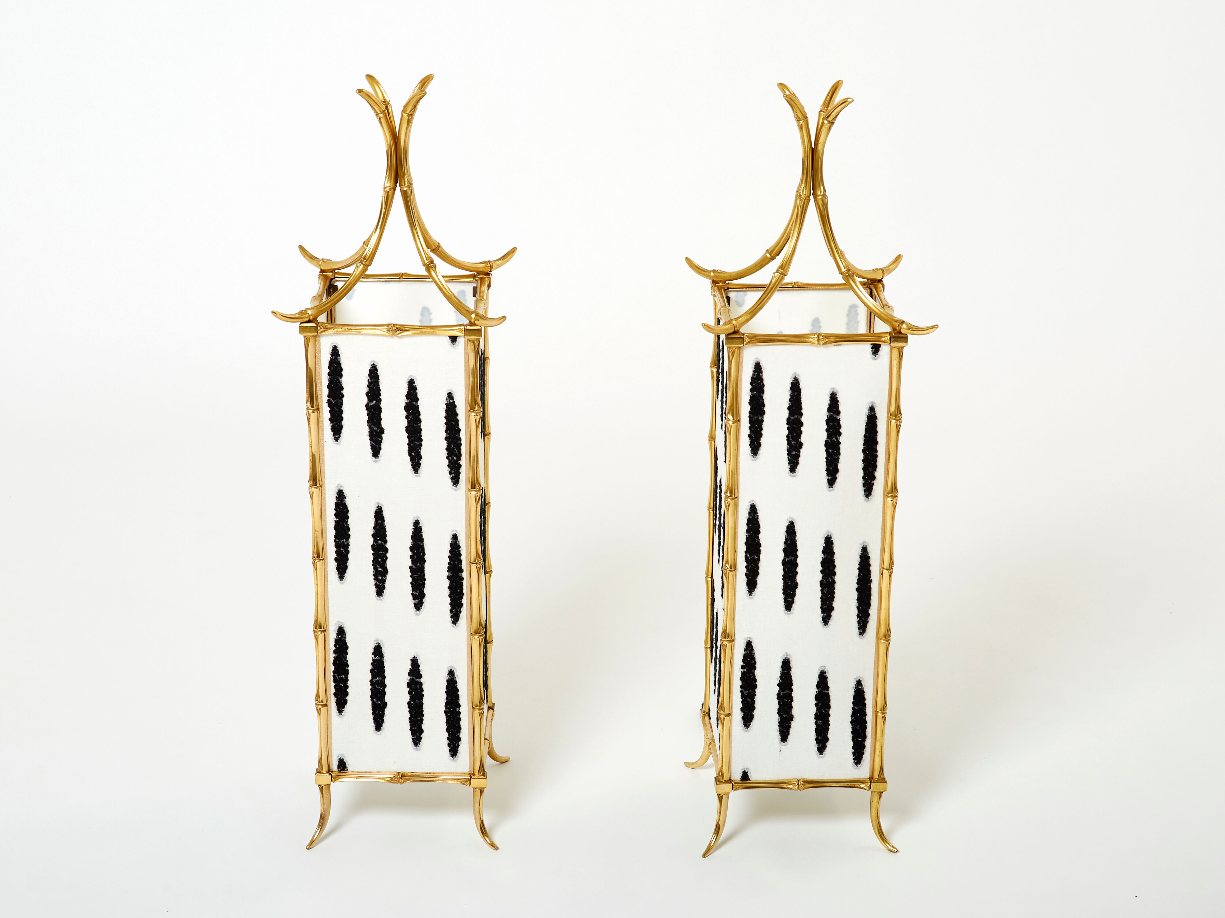 Pair of brass lantern lamps and fabrics from Maison Baguès 1960