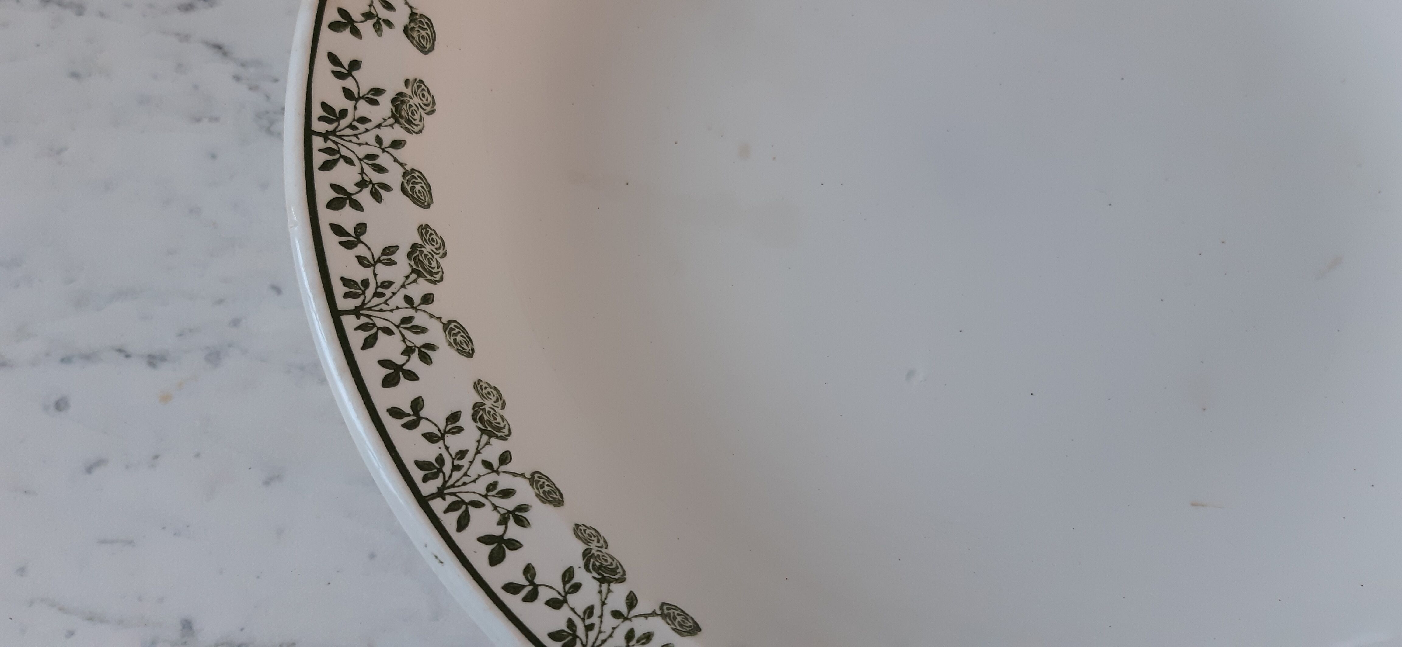 Hollow dish Saint-Amand XIXth