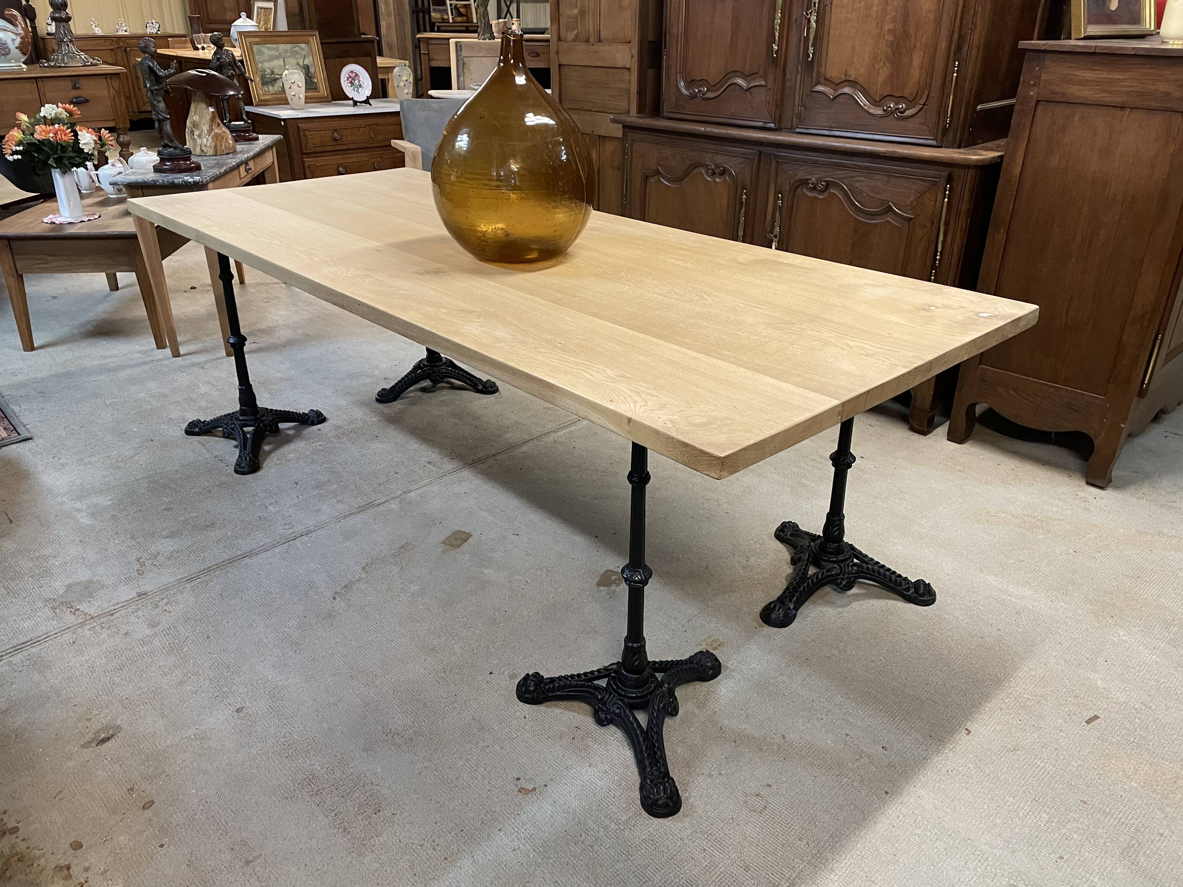 Table oak legs bistro