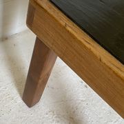 Table basse en orme et ardoise par Maison Regain 1970
