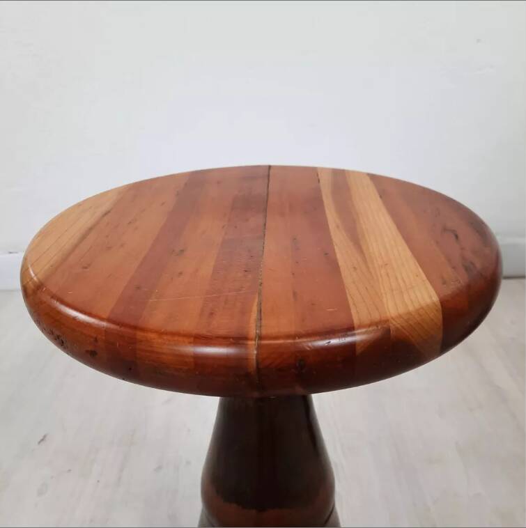 Pair of industrial stools foot in copper metal