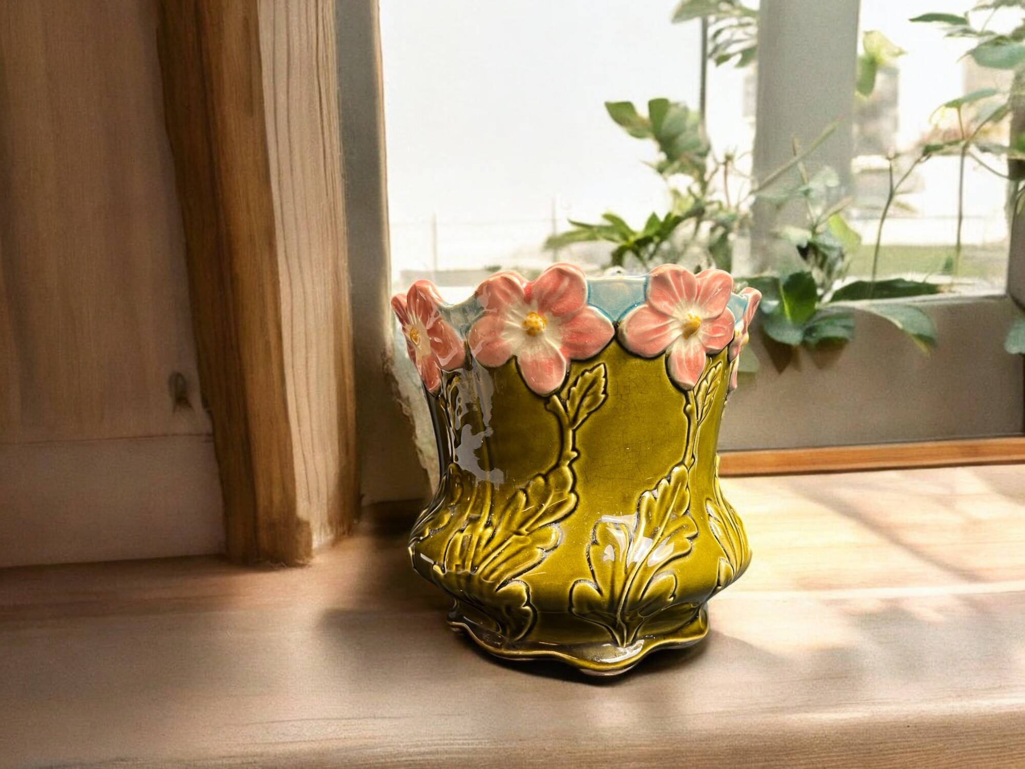 De Bruyn Fives-Lille slip pot holder circa 1900