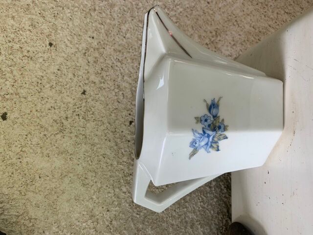 Coffee service in white porcelain pattern pink blue art deco