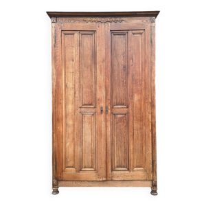 Grande armoire ancienne, - meuble