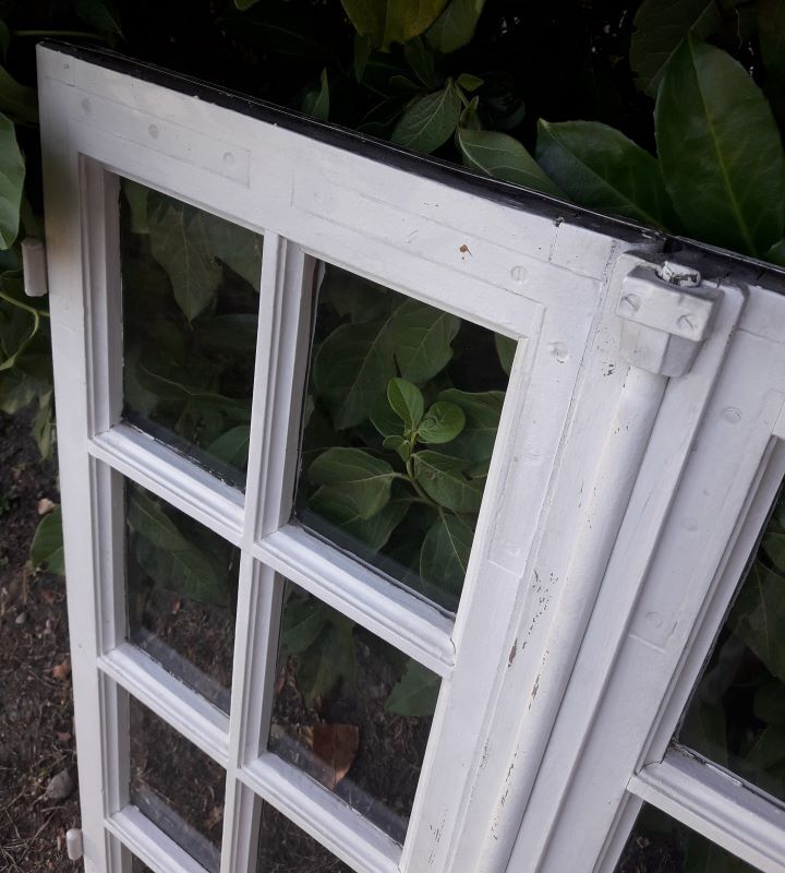 Old oak window H96.9xL81cm small panes