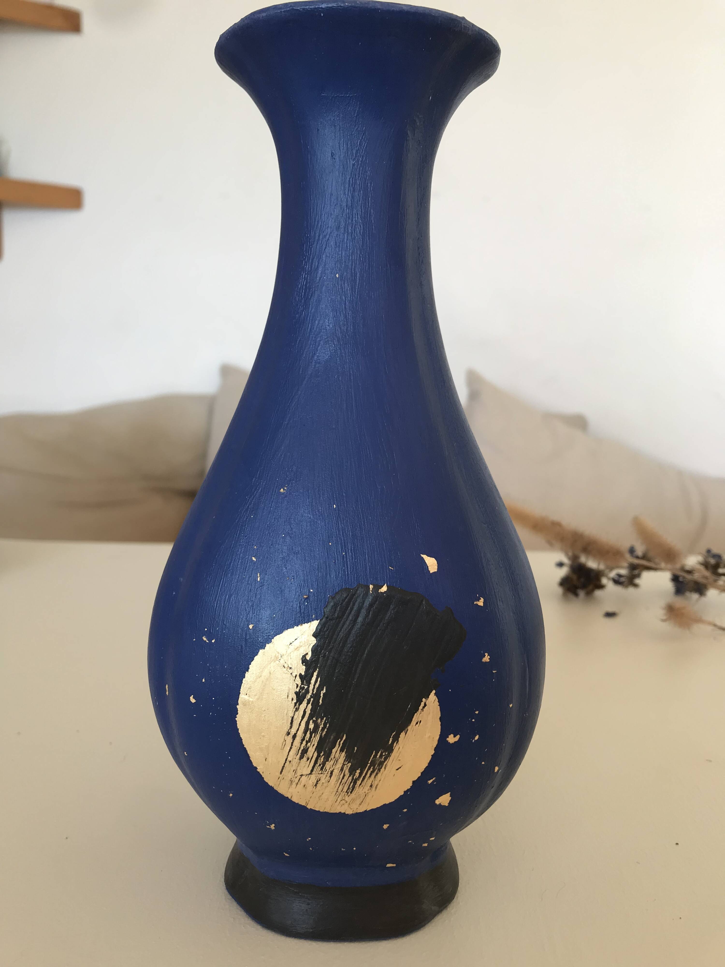 "eclipse" vase painted and gilded with gold leaf