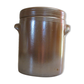 Candied pot in sandstone