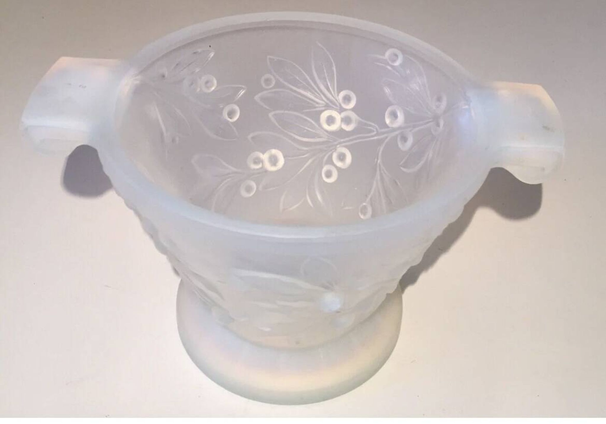 Opalescent glass footed bowl with mistletoe decor Etling France Art Deco 19