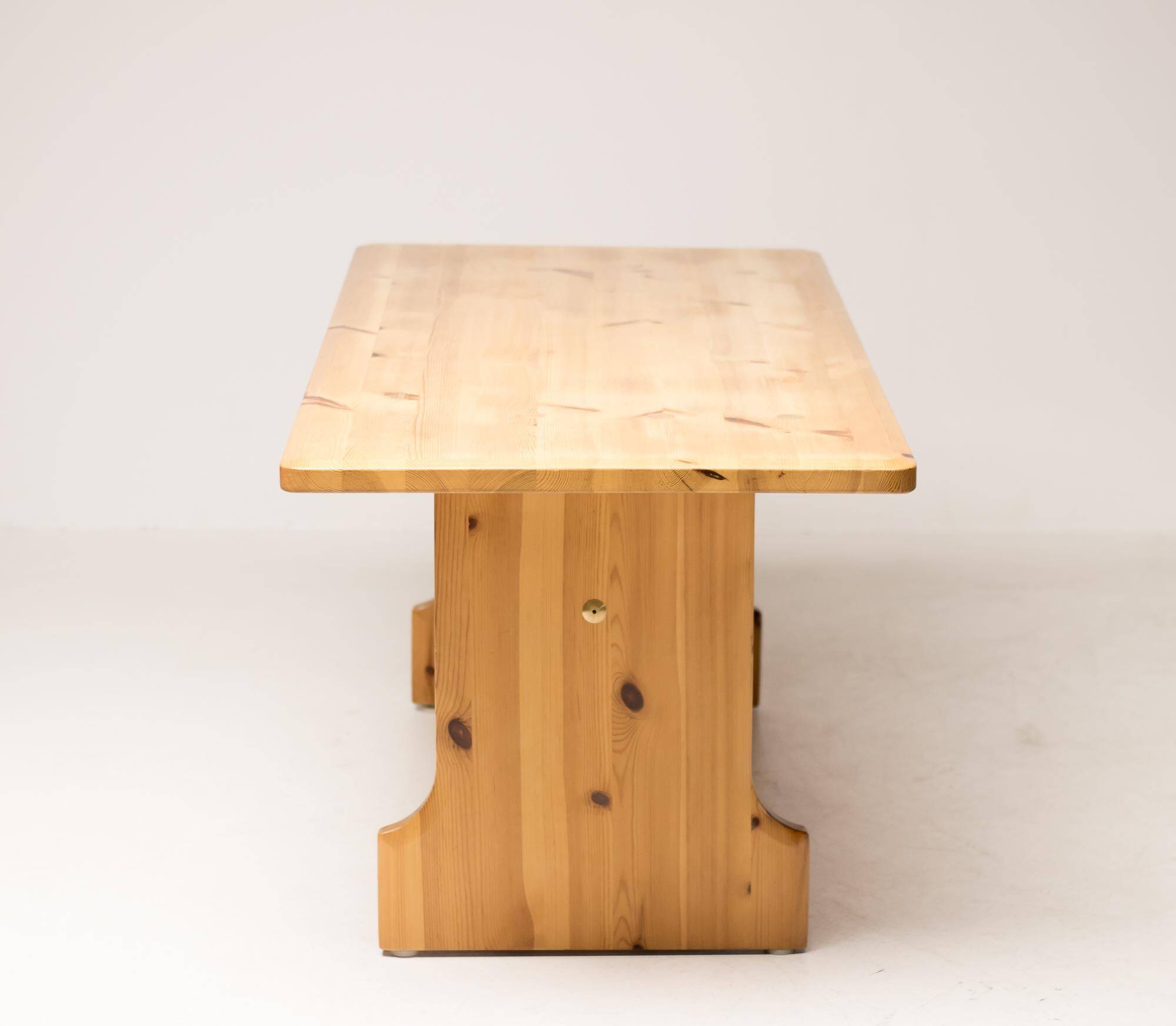Table à manger scandinave du milieu du siècle dernier en pin de l'Oregon Roland Wilhelmsson
