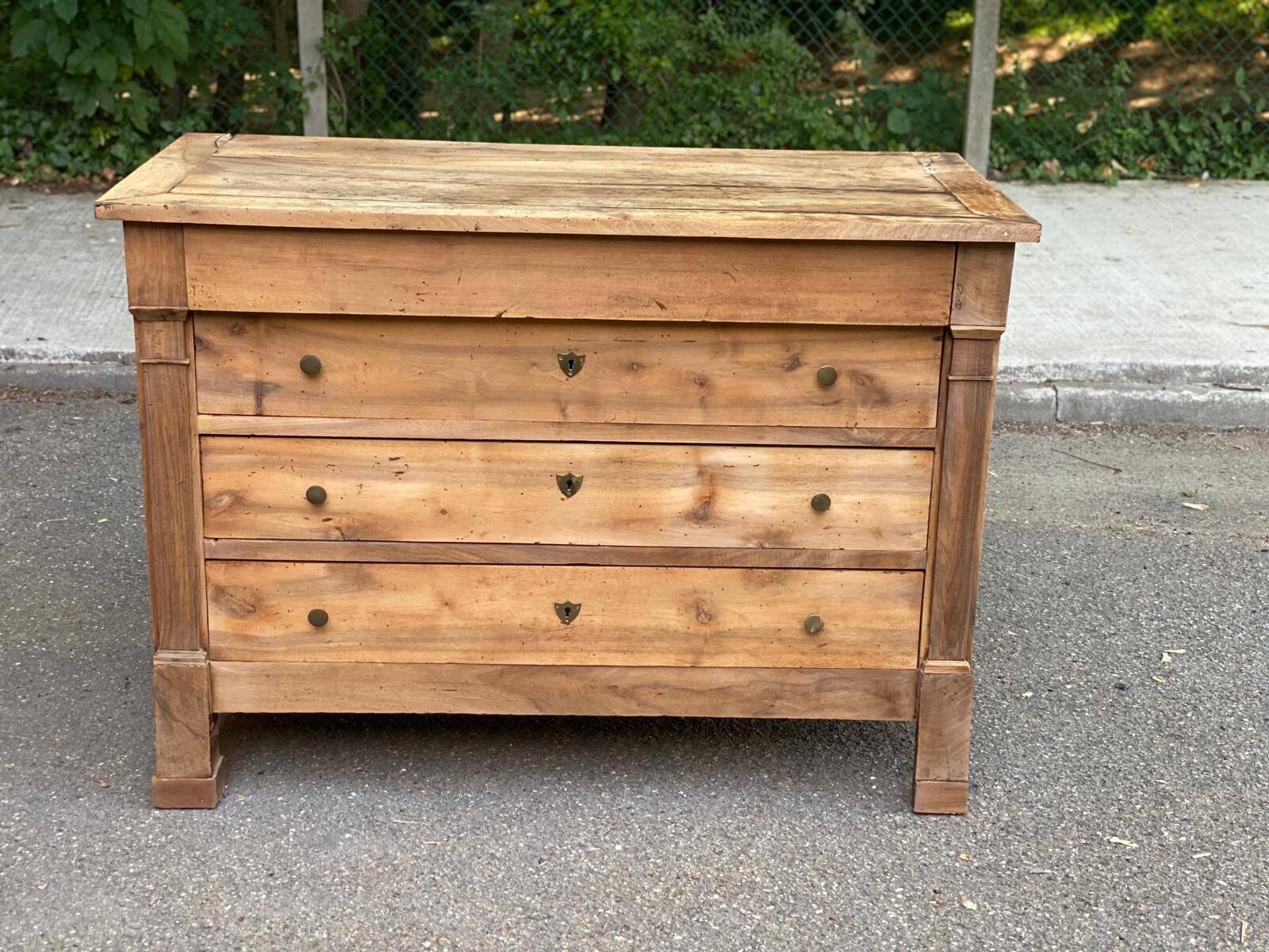 Commode vintage en bois massif Louis Philippe XVIIIème