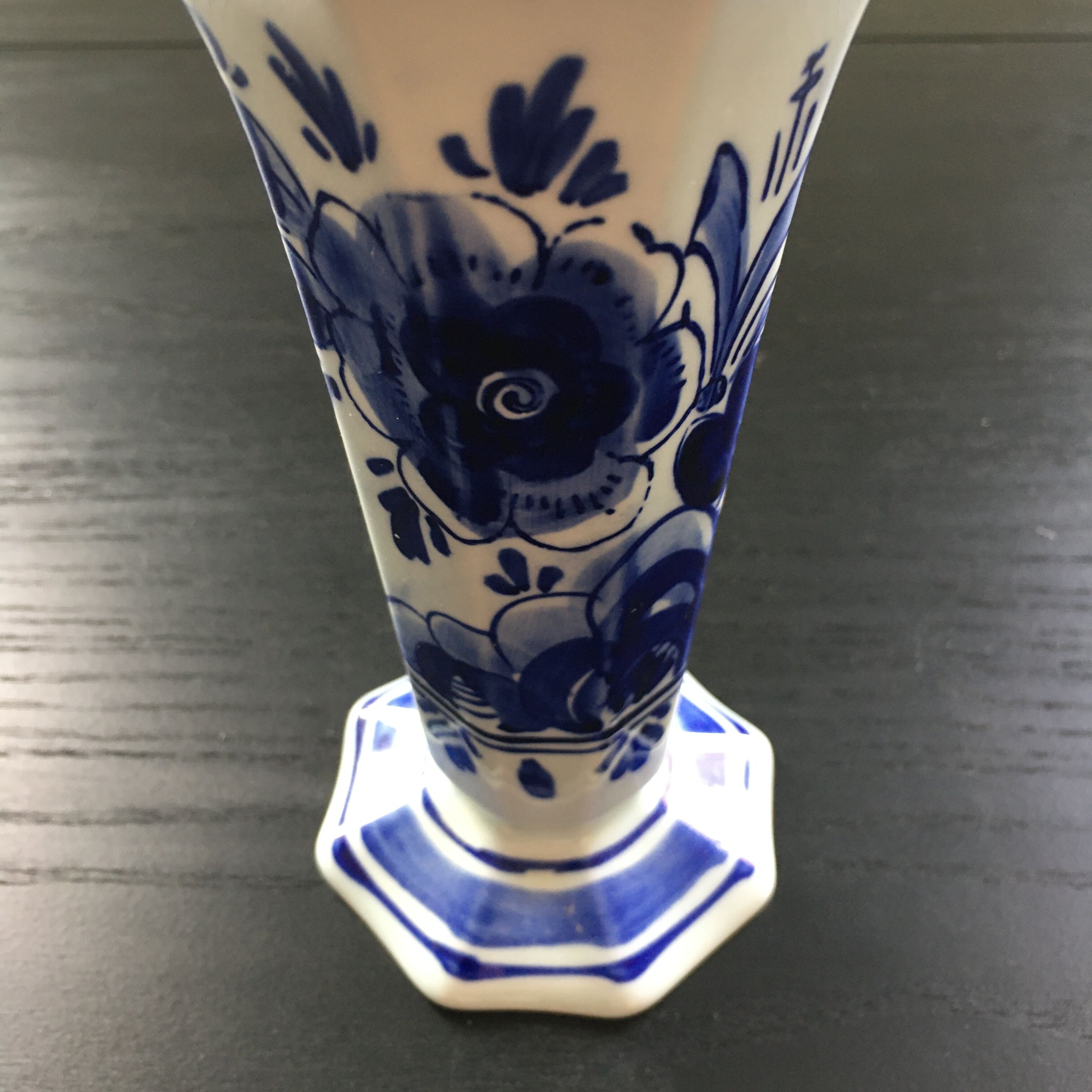 Blue Dutch vase