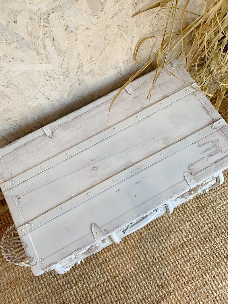 Vintage case