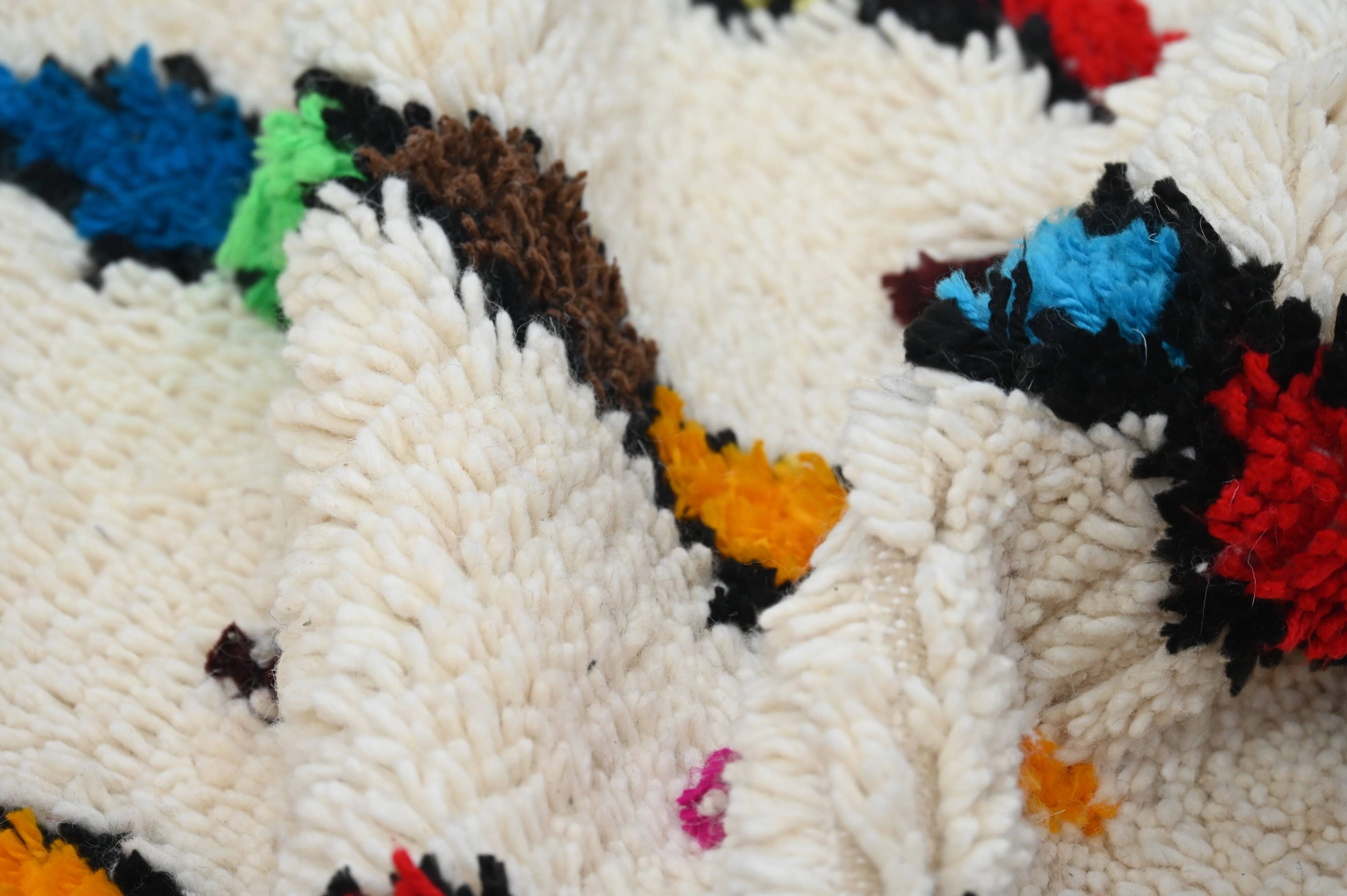 Handwoven coloured wool rug, 155 x 105 cm - P465