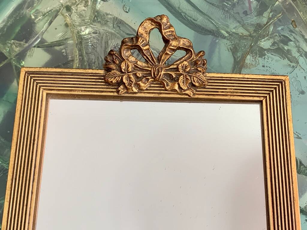 Neo Classic Mirror in wood and gilded stucco 53.5 x 29 cm