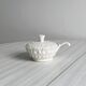 Sucrier ou boîte à condiments, porcelaine blanche