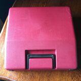Typist S Olympia 70s typewritern