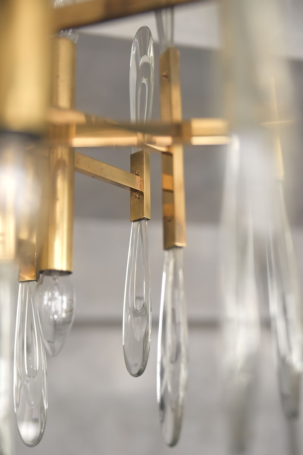 Italian brass chandelier with glass icicles from Sciolari, 1970