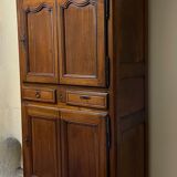 Cabinet in walnut of the nineteenth century