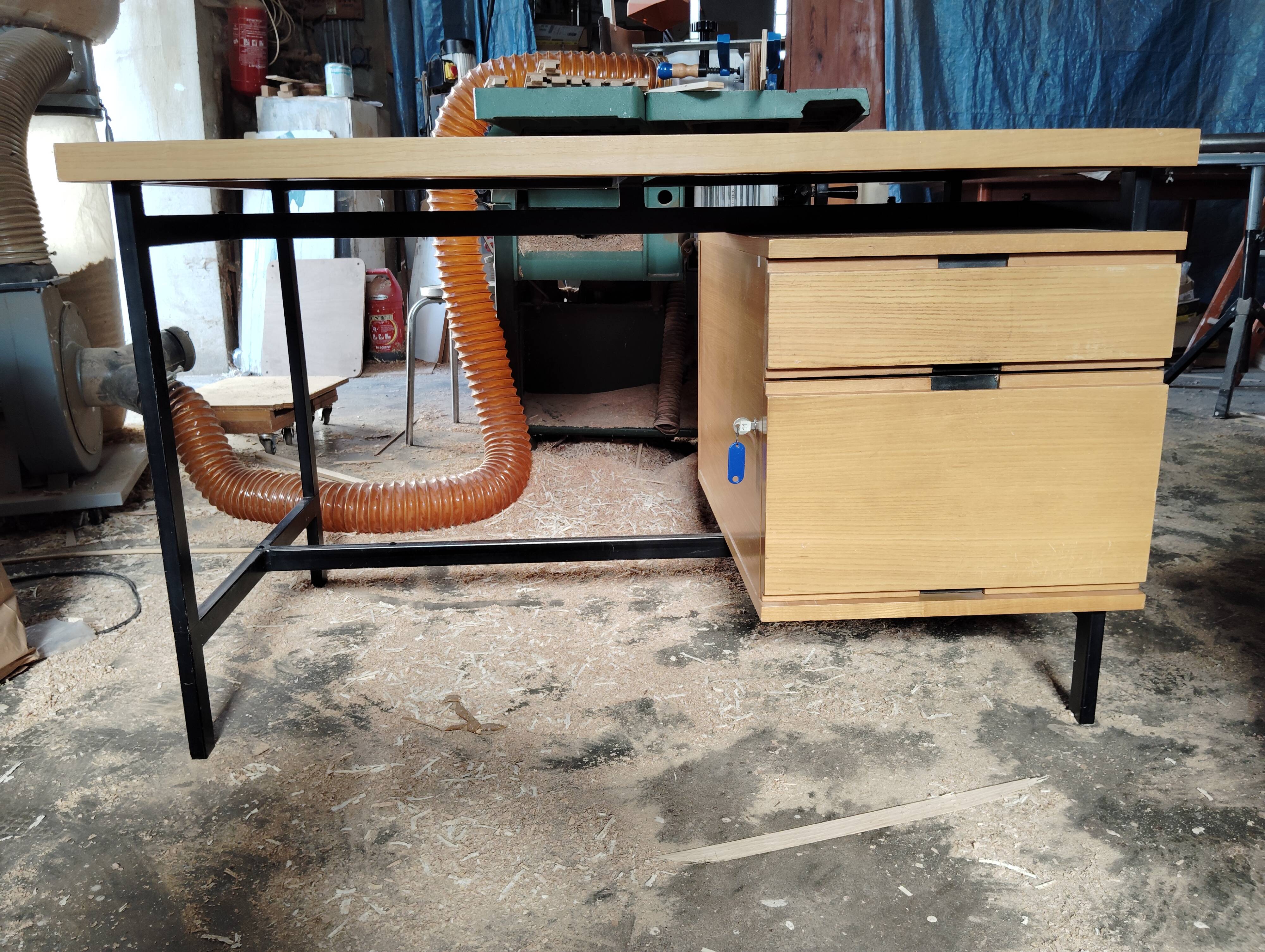Pierre Guariche Office