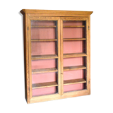 Wood and terracotta showcase