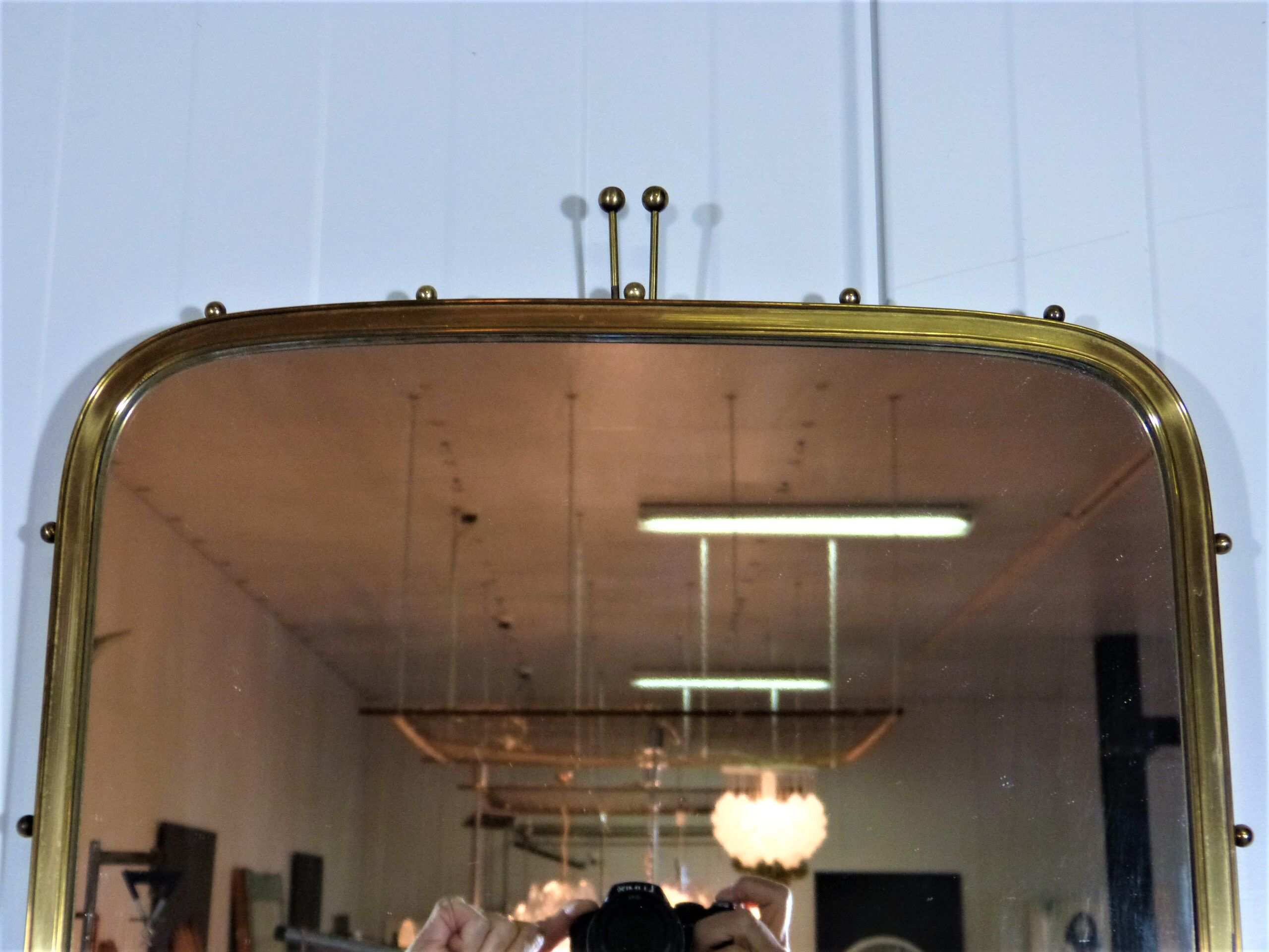 Brass wall mirror by "Münchener Zierspiegel", Germany