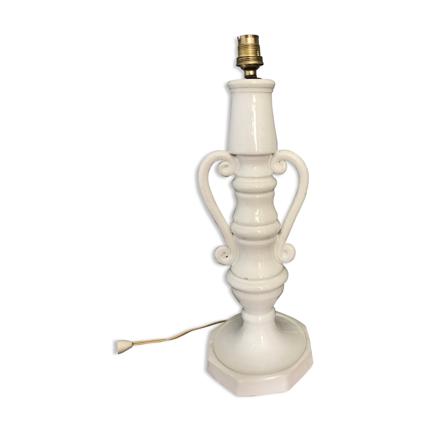 Enamelled ceramic lamp