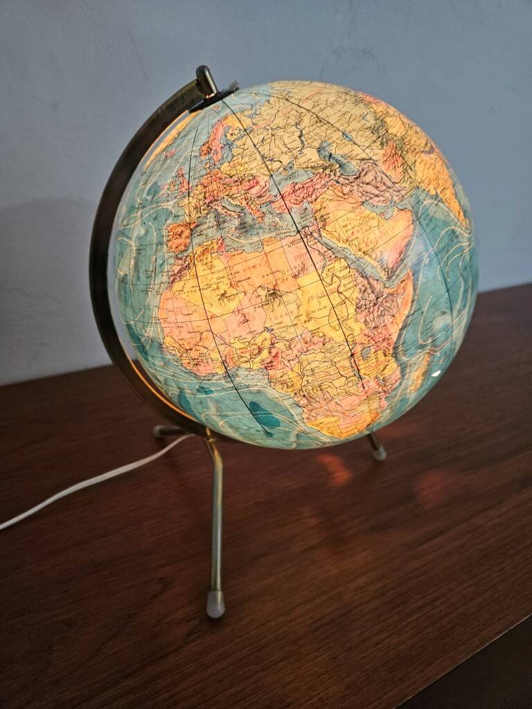Barren Globe Lamp