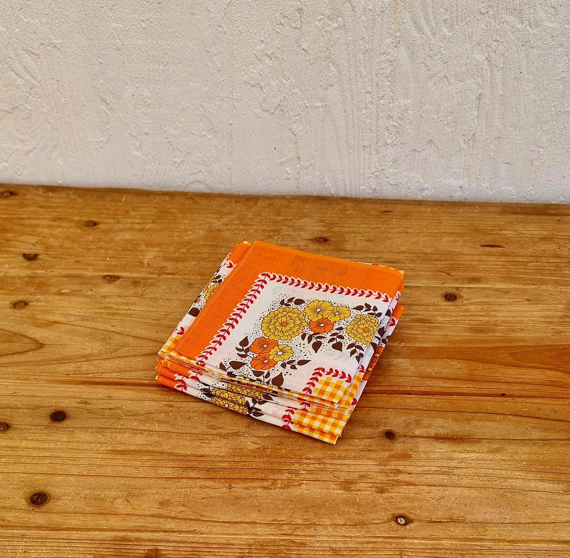 Set of 5 seventies table napkins