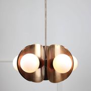 Lustre italien vintage en cuivre et opaline, années 70