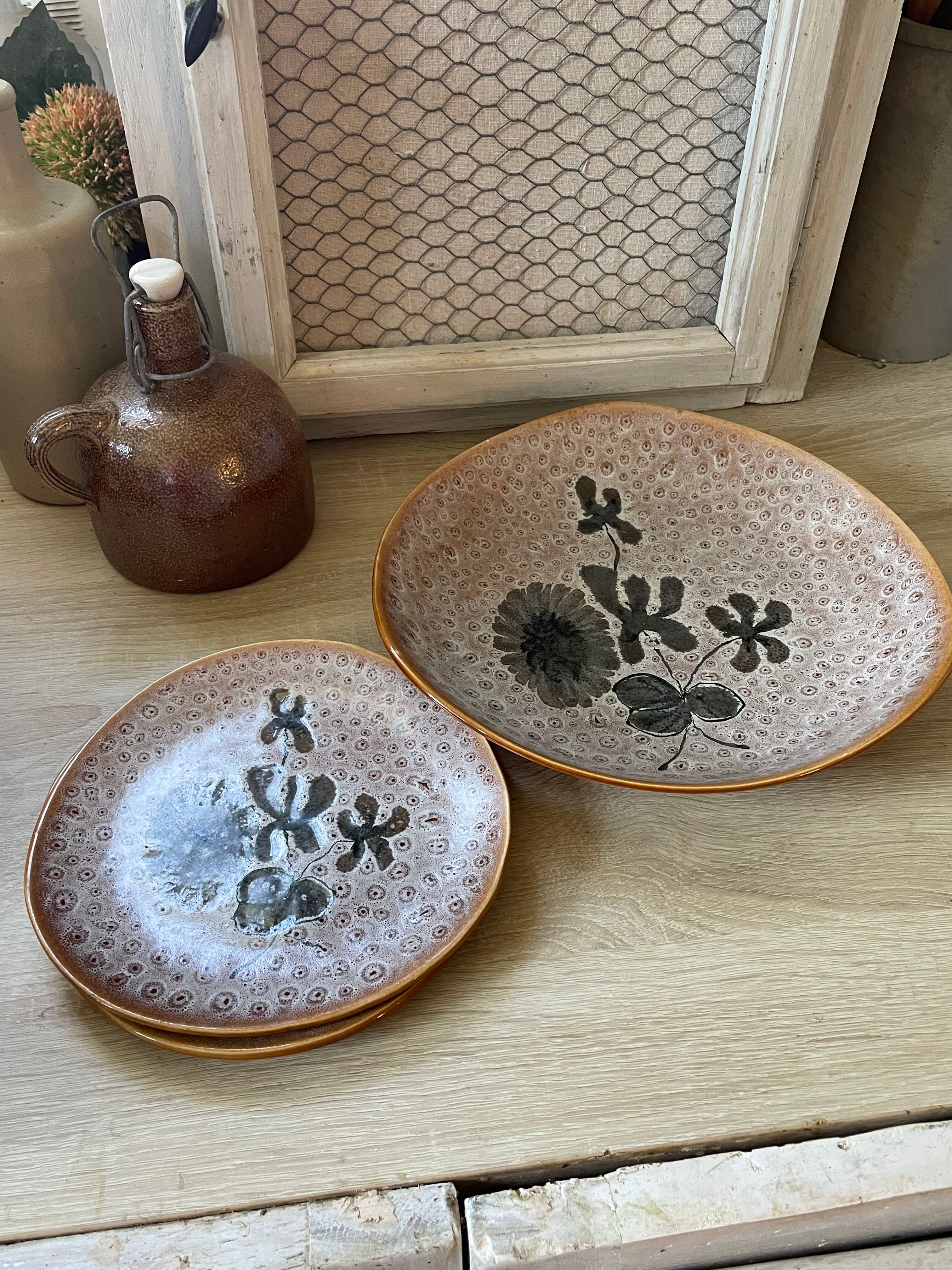 Vintage MBFA Pornic dish