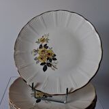 Set of 6 vintage dessert plates from L'Amandinoise in good condition.