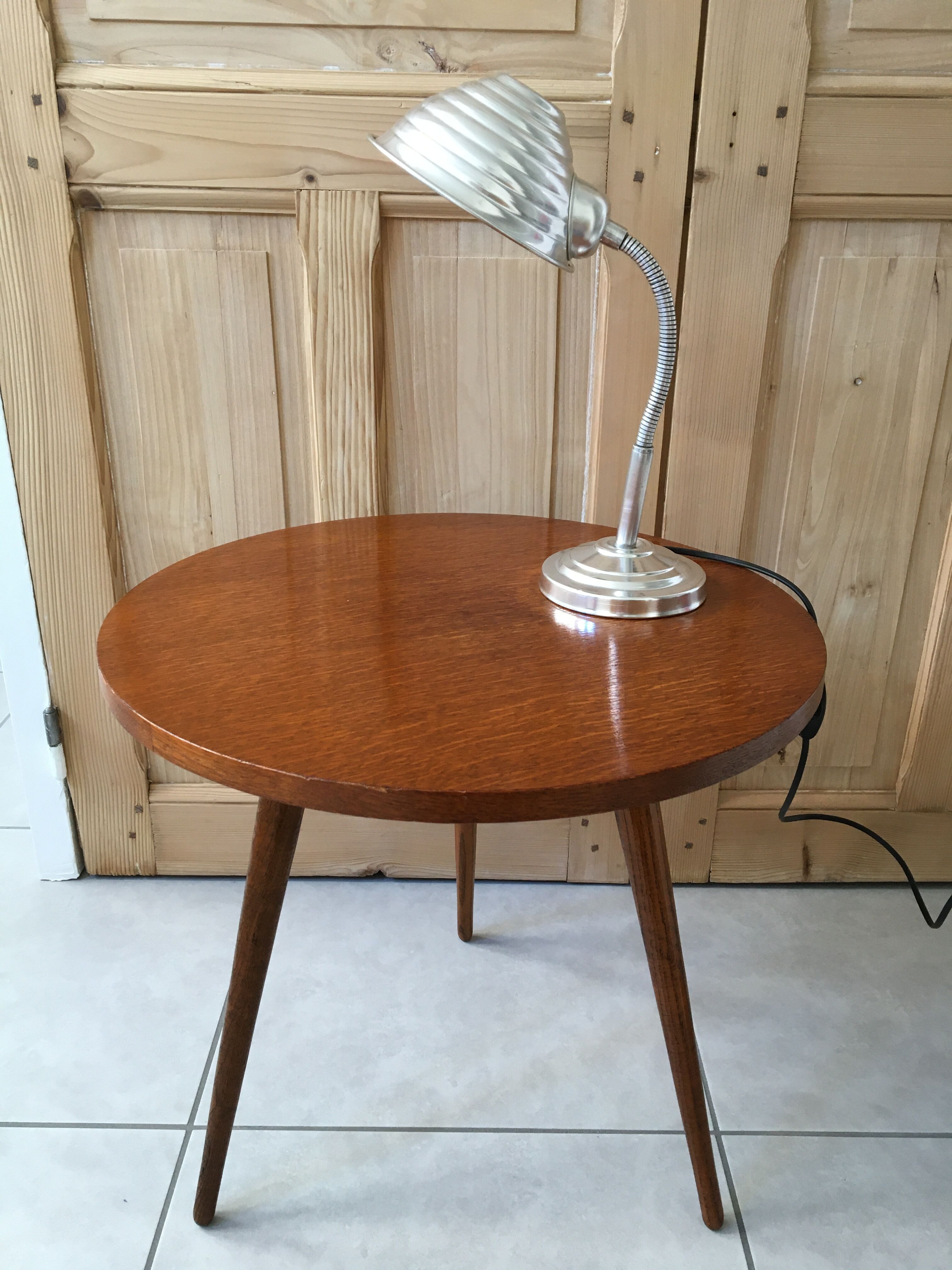 Tripod side coffee table 60s
