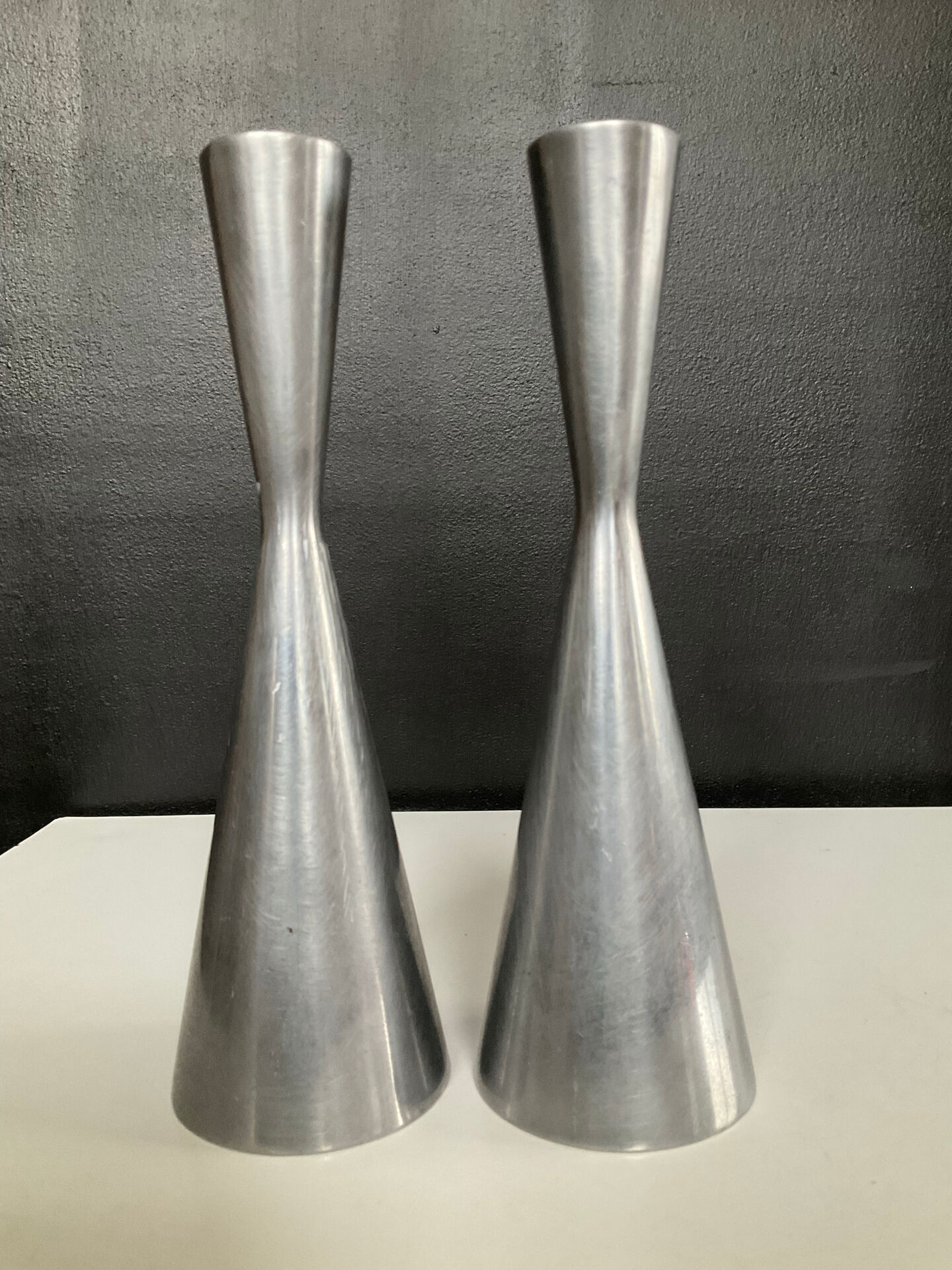 Paire de bougeoirs diabolo par Erika Pekkari pour IKEA