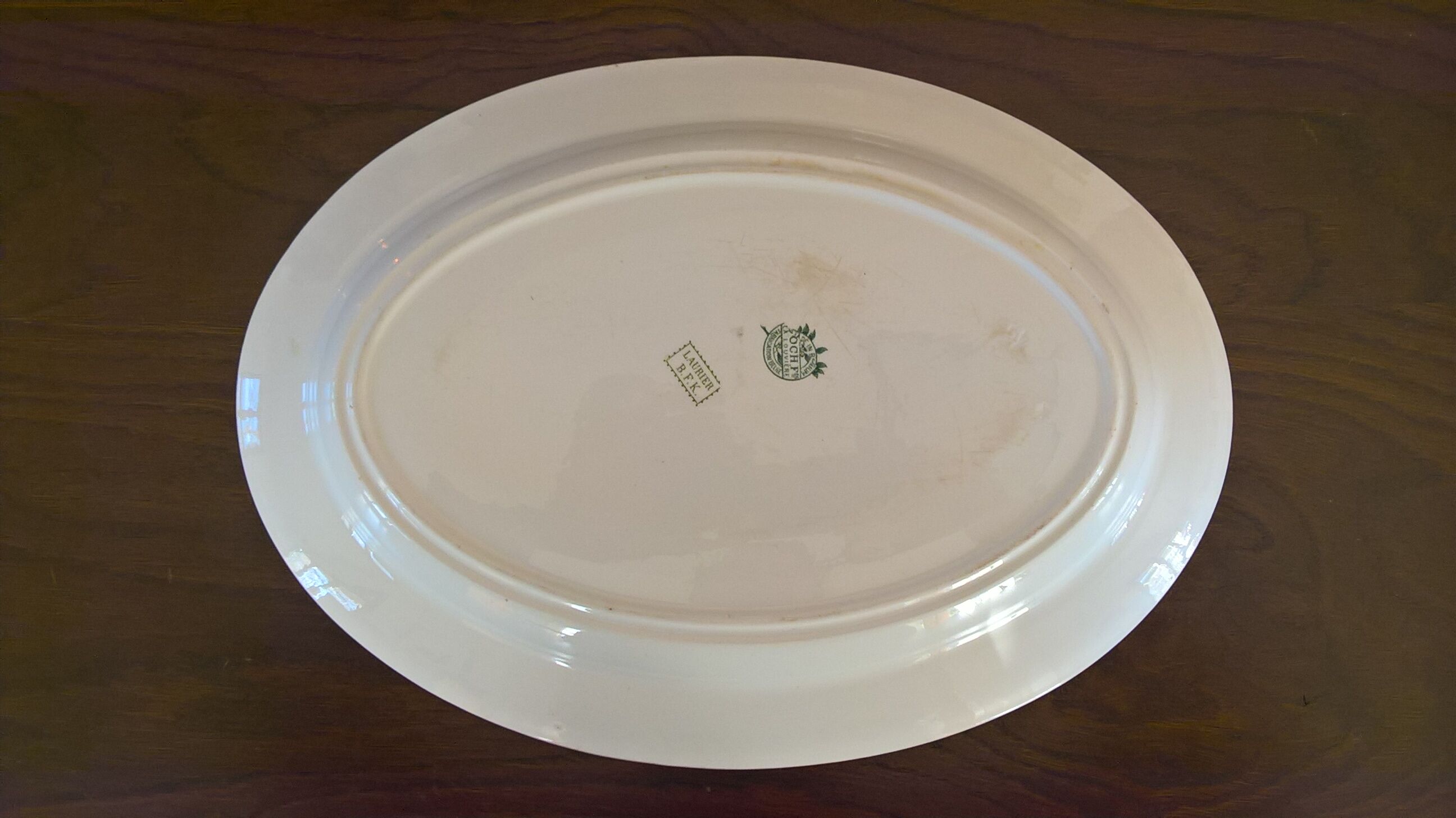BFK Laurier service dish