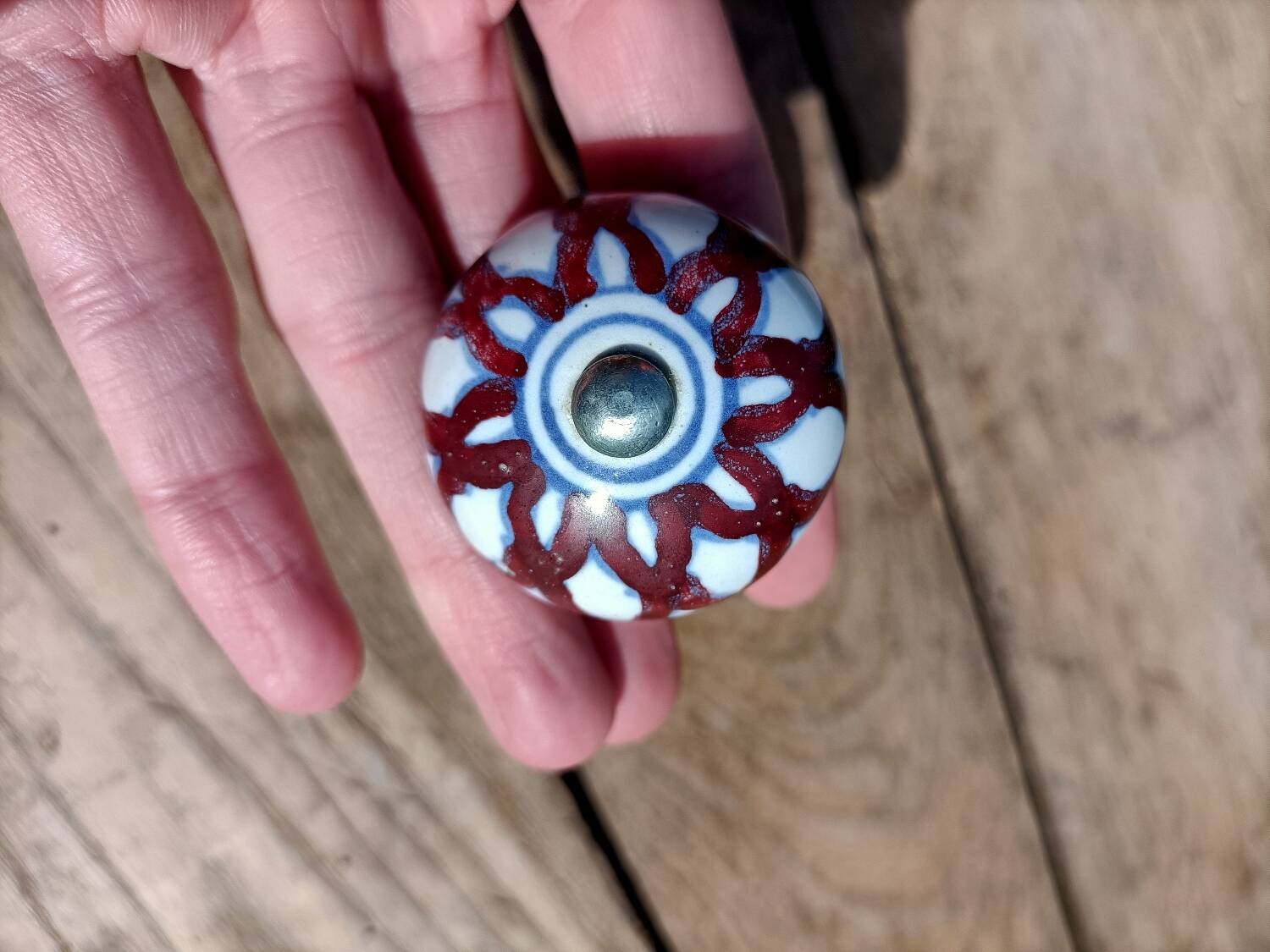 Genuine stoneware door knobs