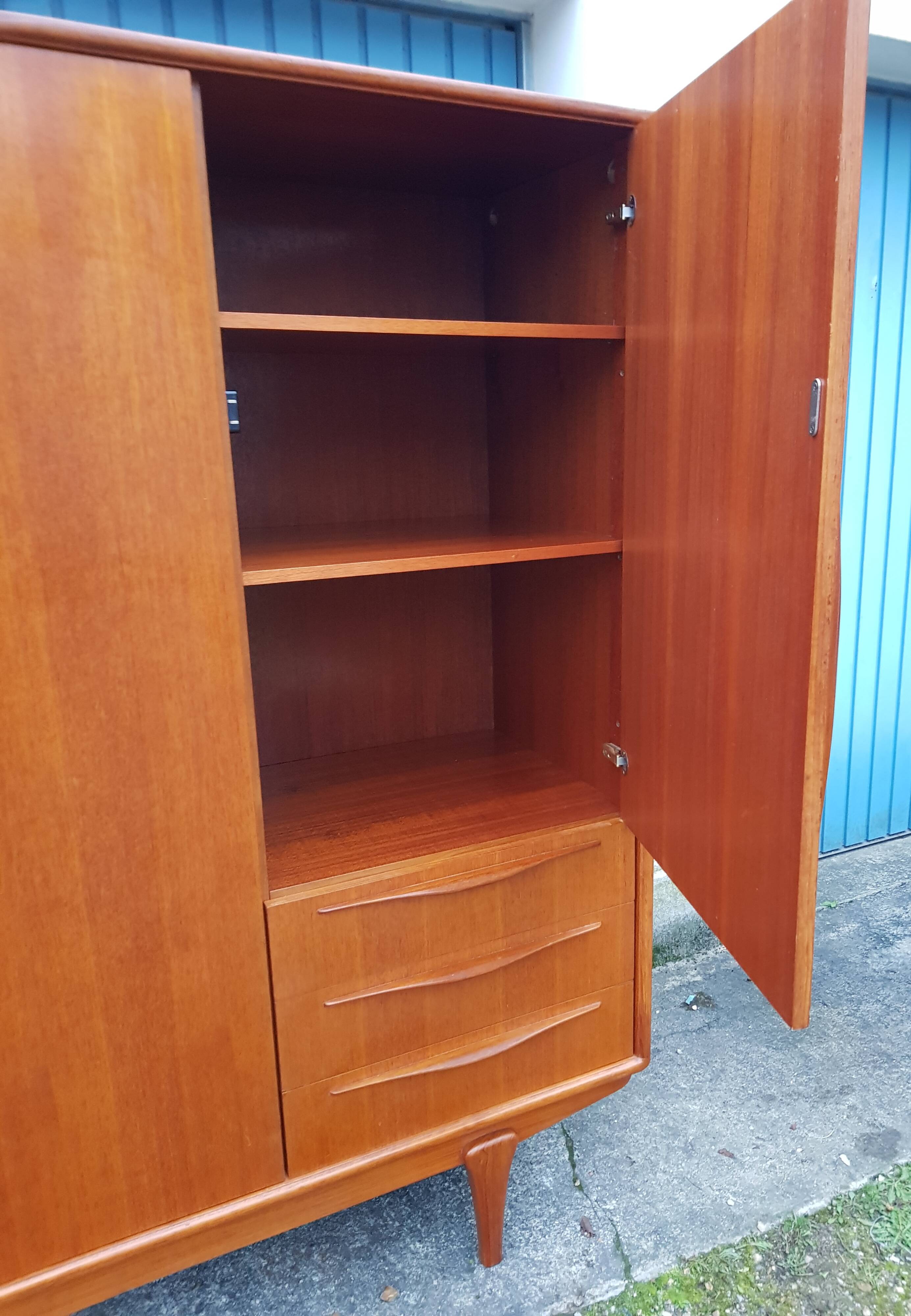 Armoire scandinave en teck