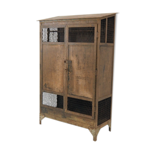 Armoire industrielle d’usine