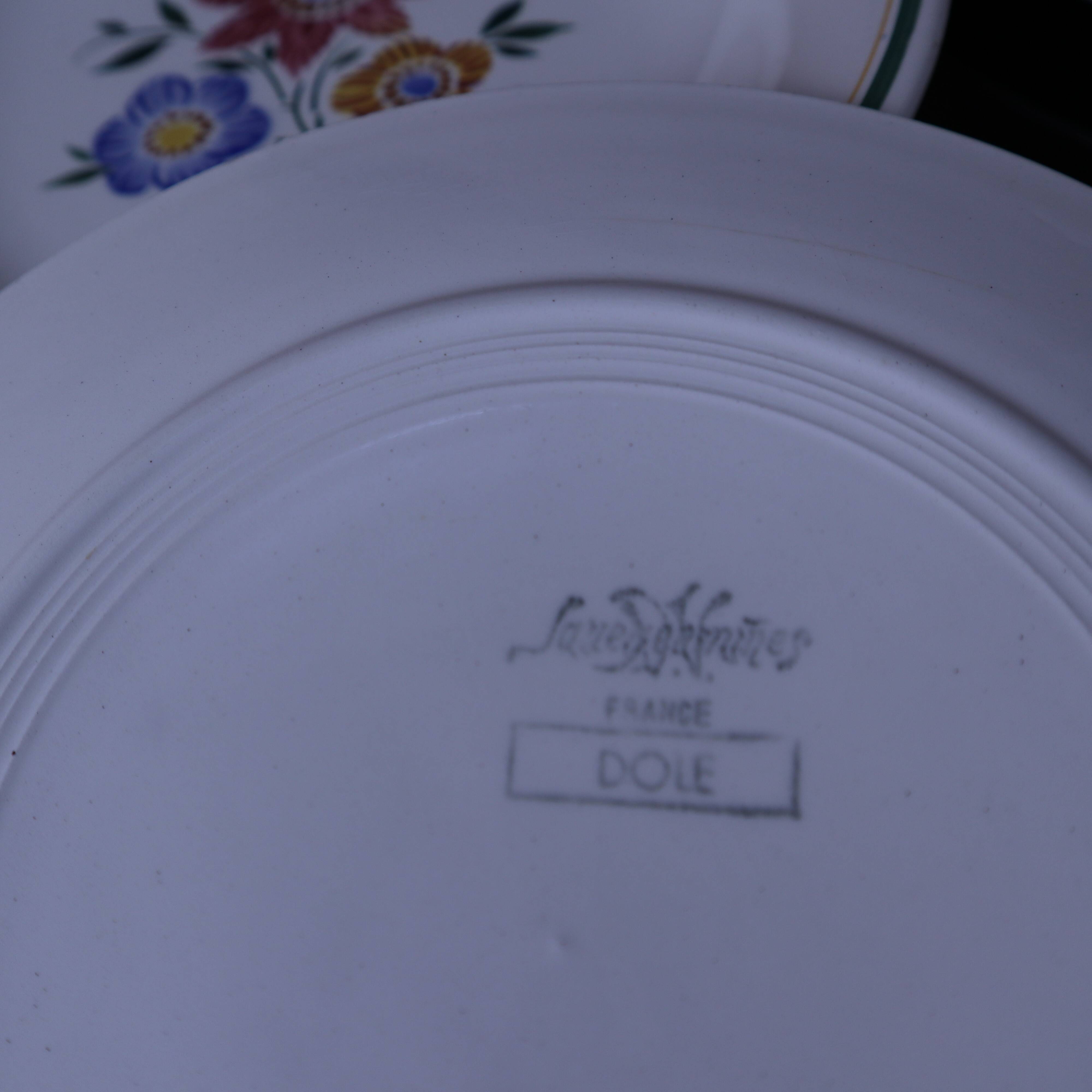 5 flat plates and 1 deep plate Sarreguemines "Dole"