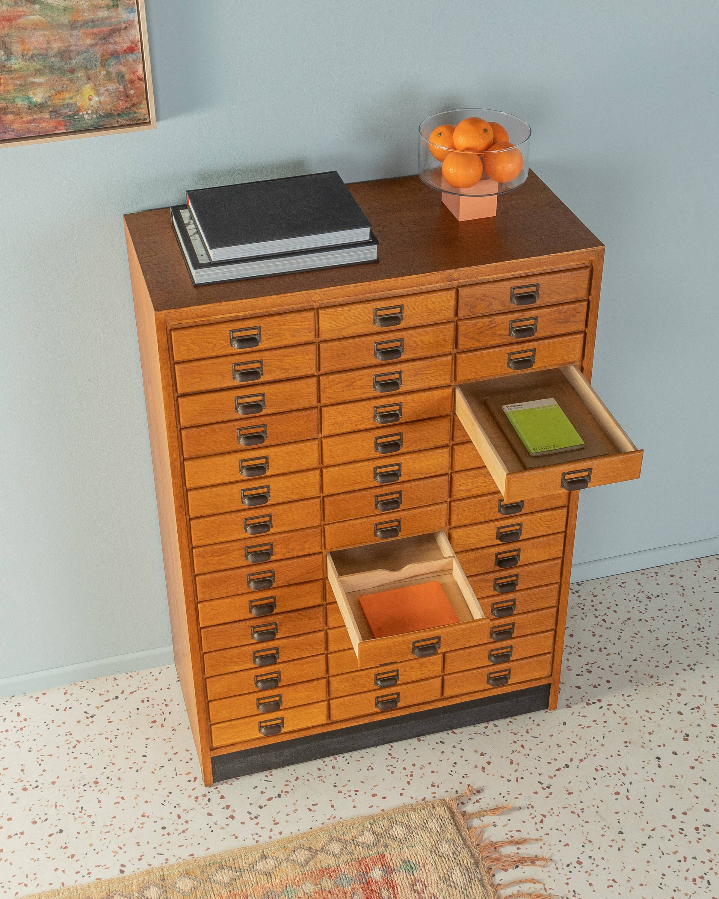 GORGEOUS DRAWER CABINET