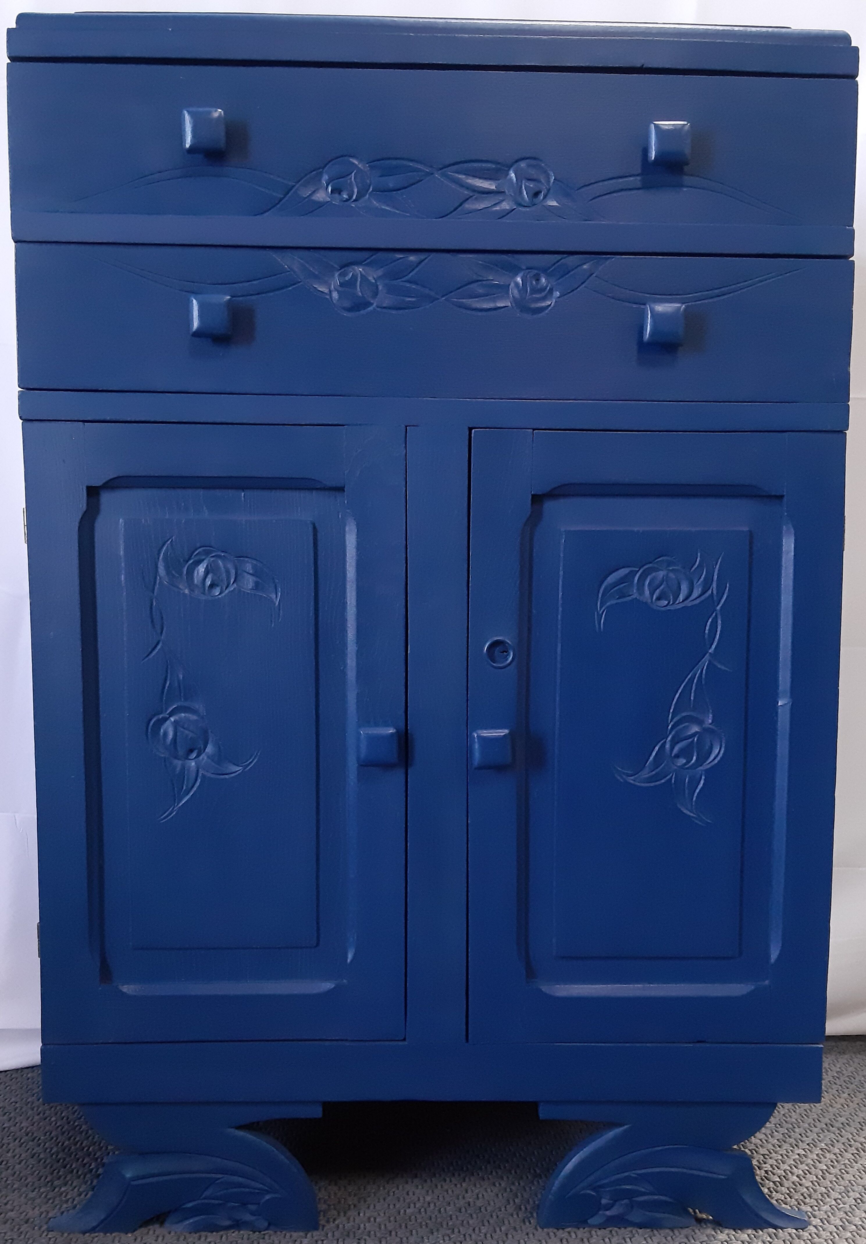 Commodity from the 30s in blue and yellow