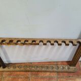 Wooden billiard tail holder