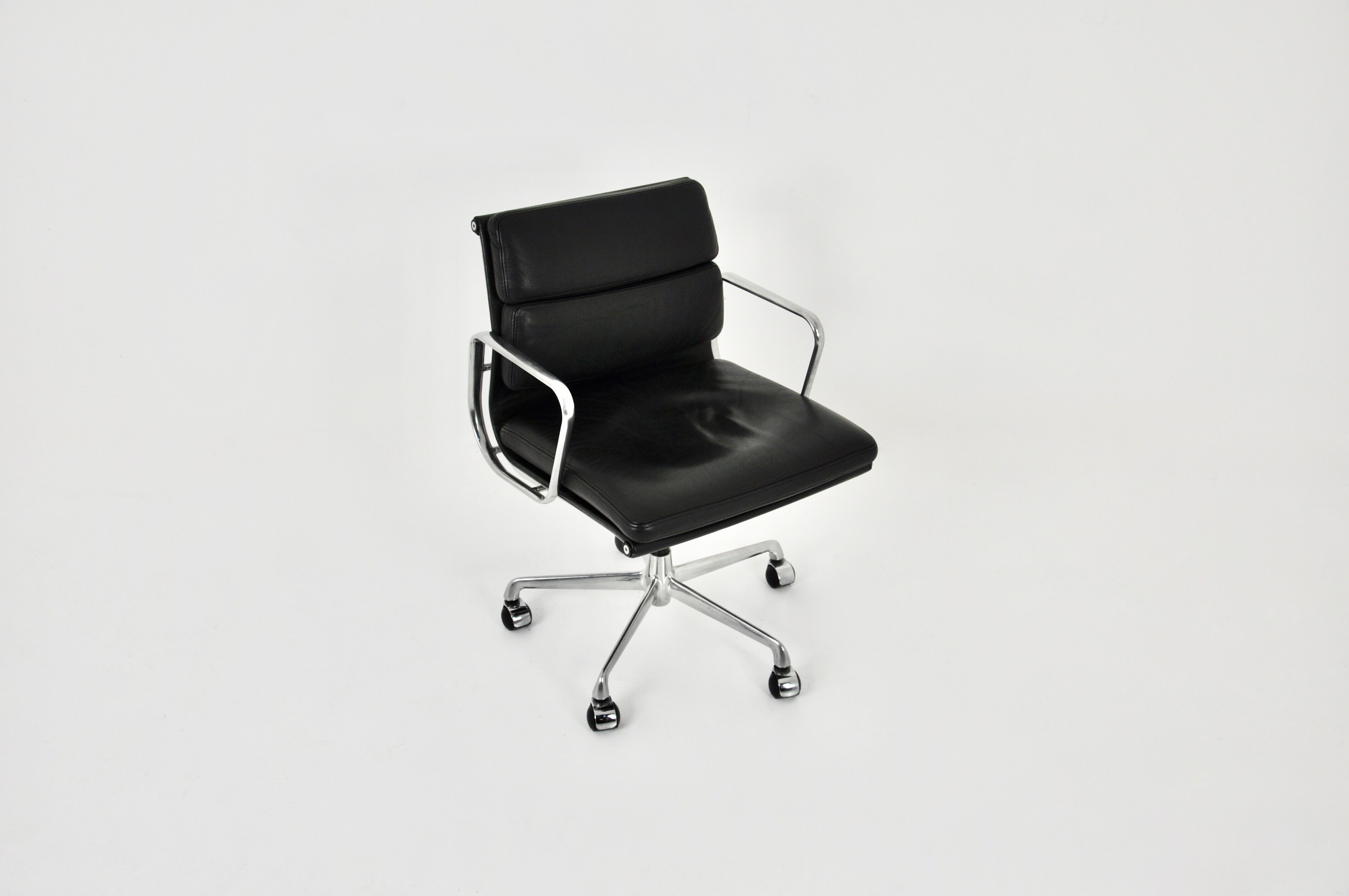 Black leather Soft Pad Chair by Charles & Ray Eames for ICF, 1970S