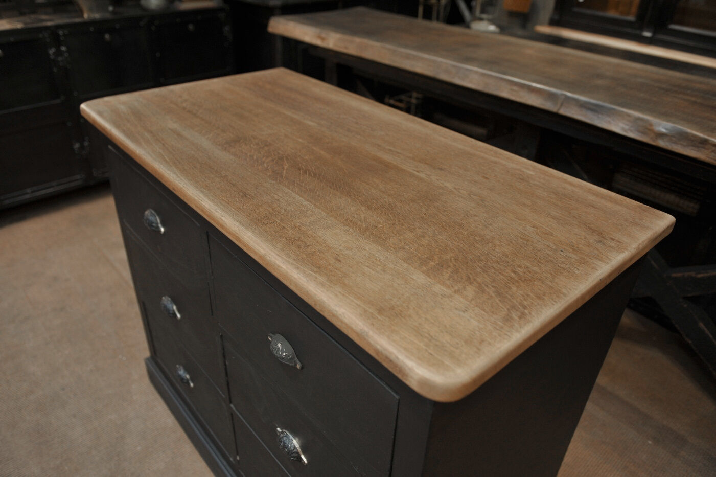Old commerce stocking furniture has 6 black patinated fir drawers solid oak tray 1930