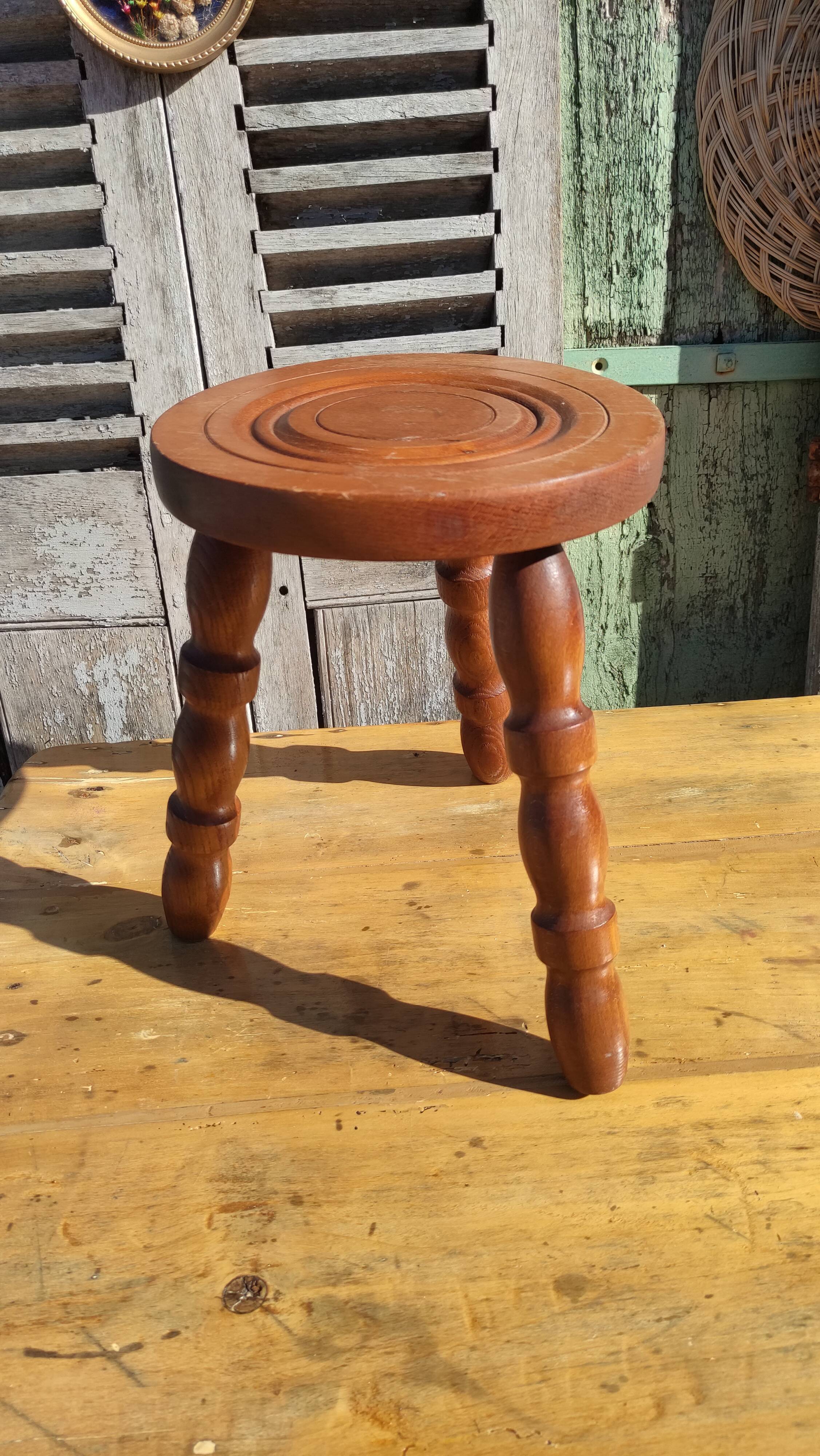 Tabouret tripode vintage en bois