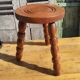 Tabouret tripode vintage en bois