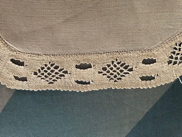 antique handmade placemat 31x18cm