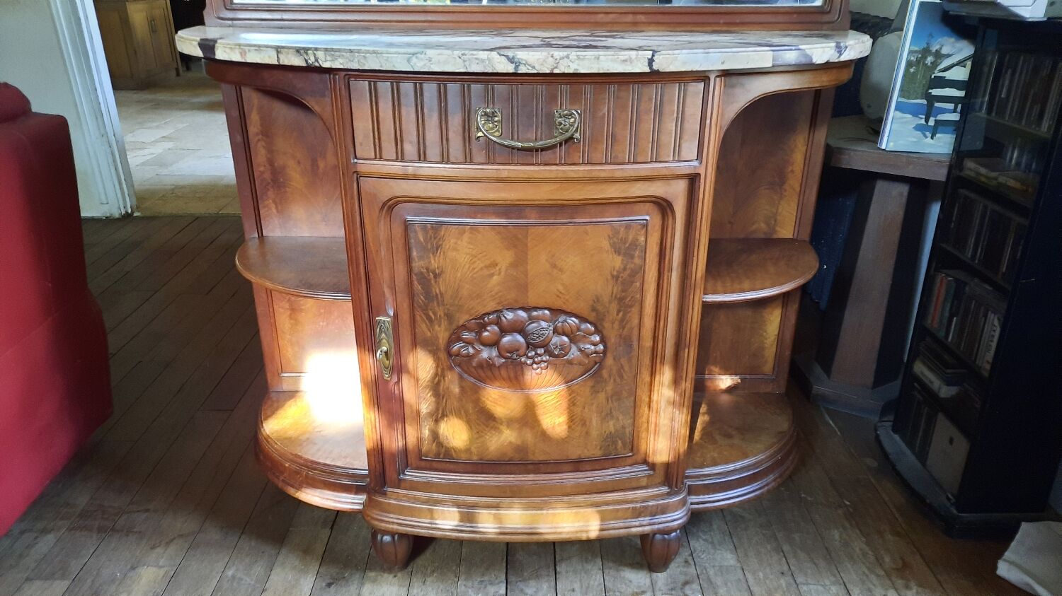 Buffet art nouveau