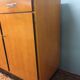 Buffet en bois clair et plateau Formica, 1960