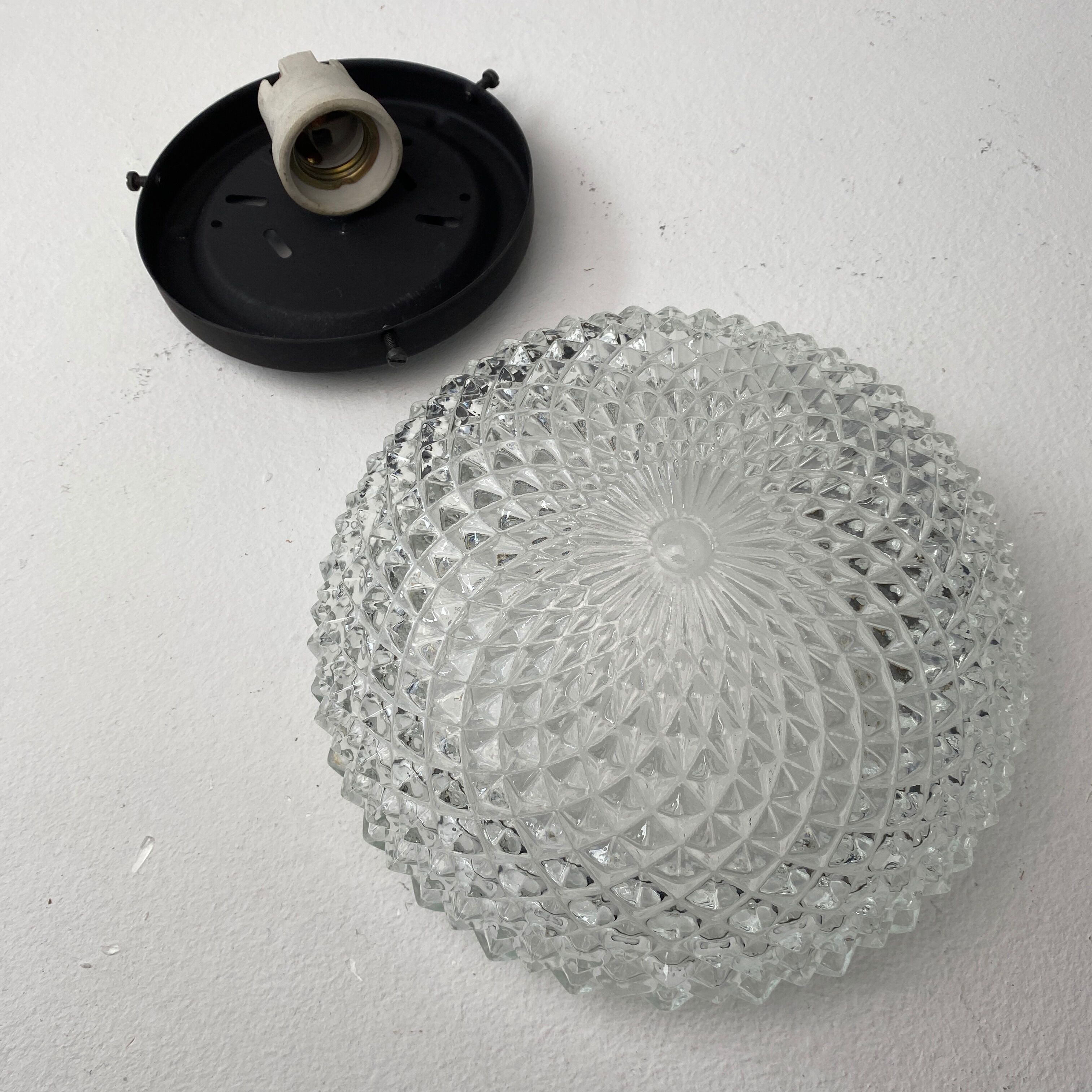 Vintage round wall lamp